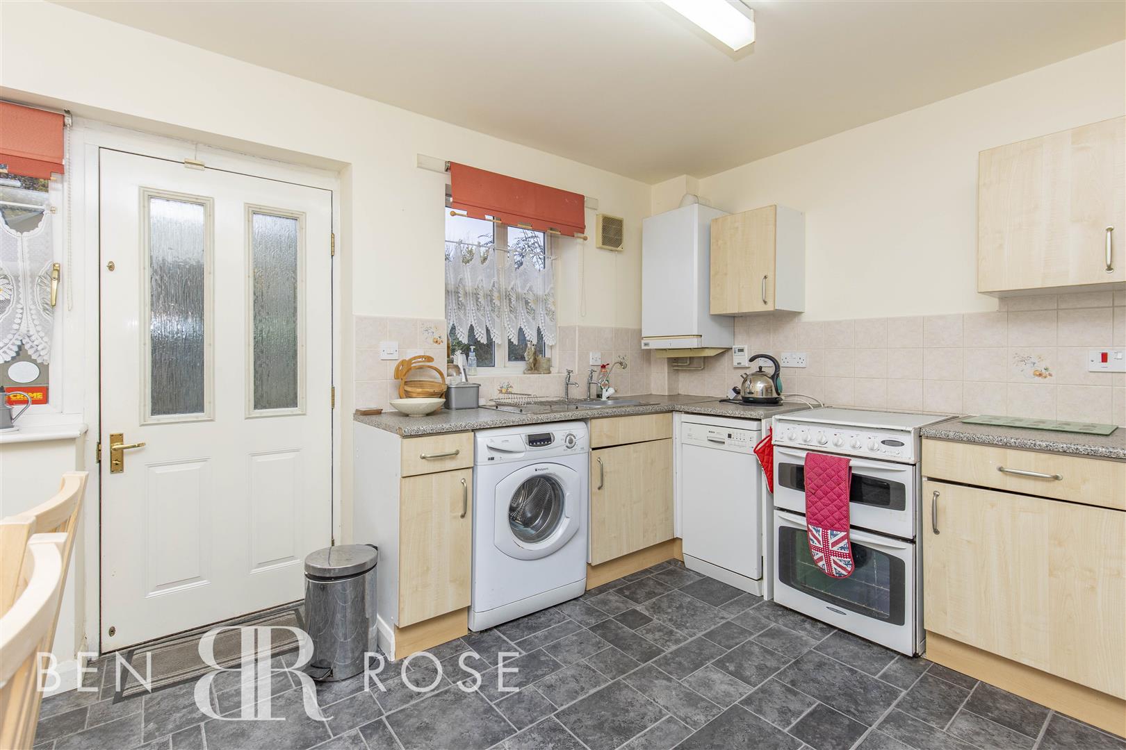 Acer Grove, Preston
